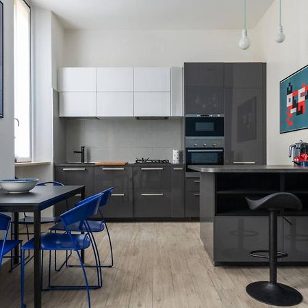 In Piazza A Isola Apartment Milan Exterior photo